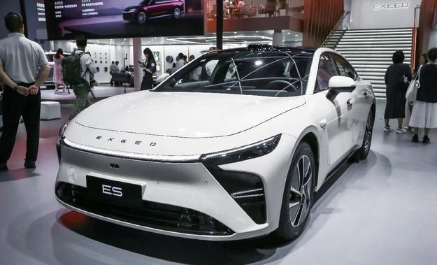 其实奇瑞尹总2025年的“不客气”已经兑现了！1-11月，奇瑞集团累计销售汽