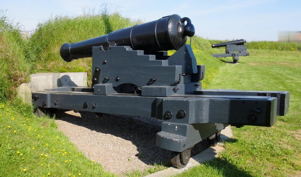 这门10英尺、95英担的68磅滑膛前装炮（10ft68-pounder95