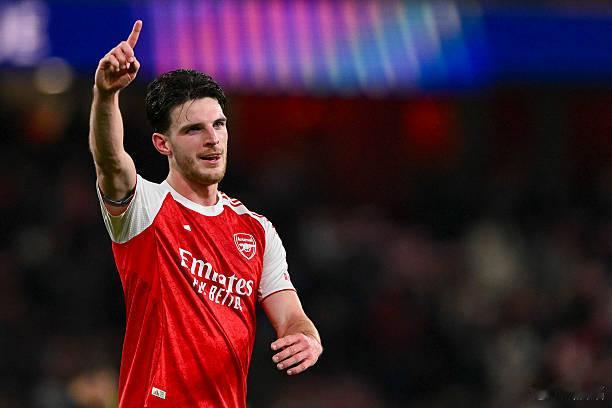 两个队门将都很优秀，后卫线实力差不多，因为加布里埃尔因伤缺阵。阿森纳有个右路爆点