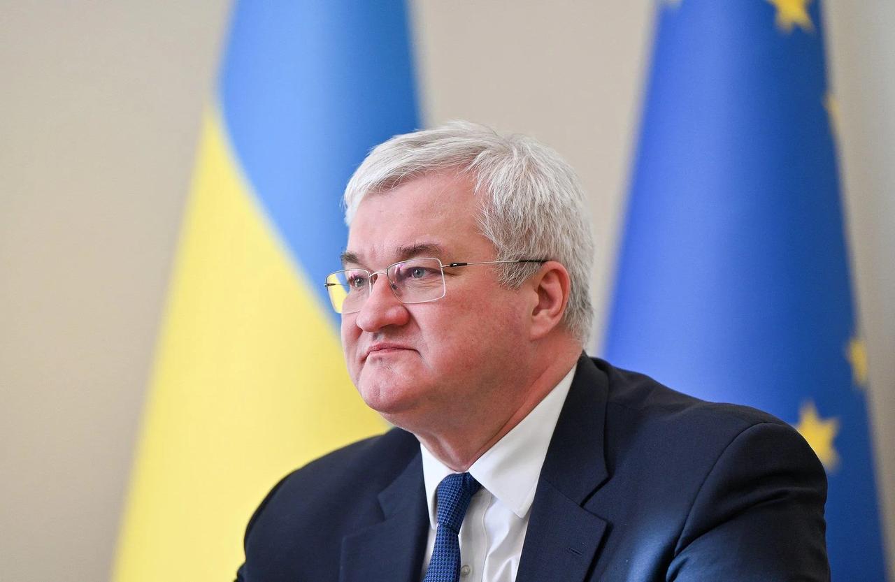 美国请了乌克兰，不请英法德！美国很忙，刚从俄罗斯回来，马上约了乌克兰。