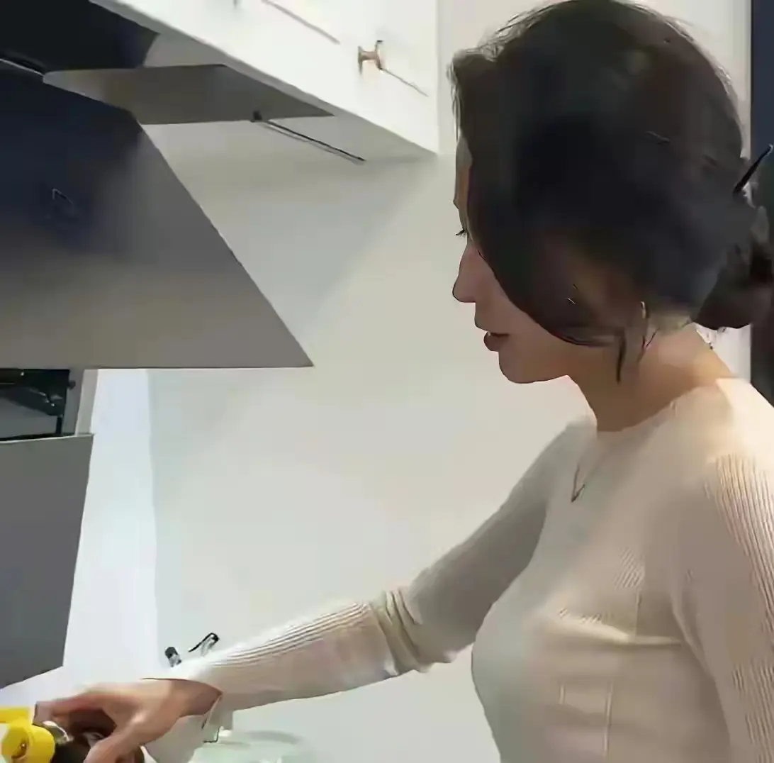汪峰吃的真好，他选女朋友的眼光真好！