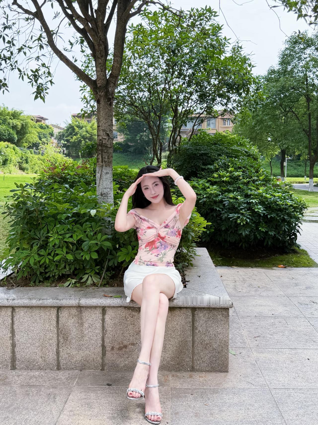 你好！周末…