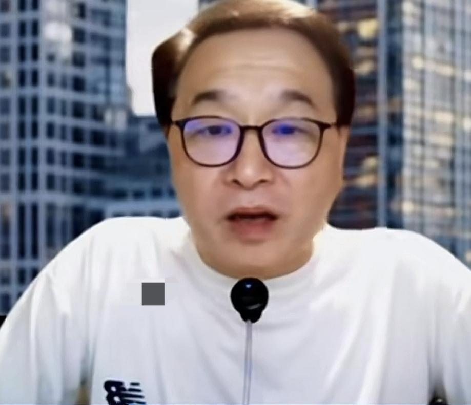 非大质疑赵少康：王伟忠专访沈伯洋，不访蒋万安——“中广”要变绿了比“中天”来得还