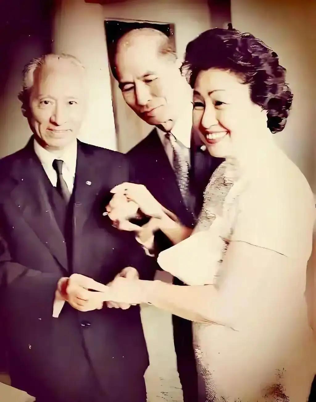 1959年，71岁顾维钧在墨西哥娶下属遗孀严幼韵；他为何抛弃生2子的黄蕙兰，却选