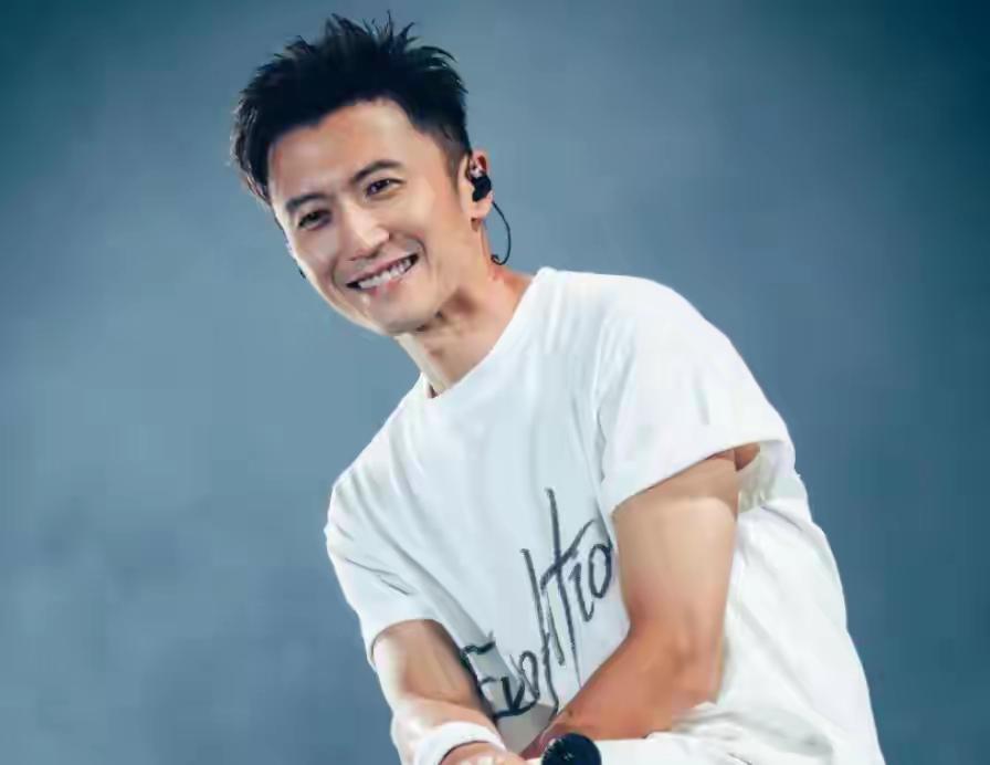 我发现有些自媒体造谣真是无底线，说什么张柏芝2002年患上抑郁症跟谢霆锋有关，甚