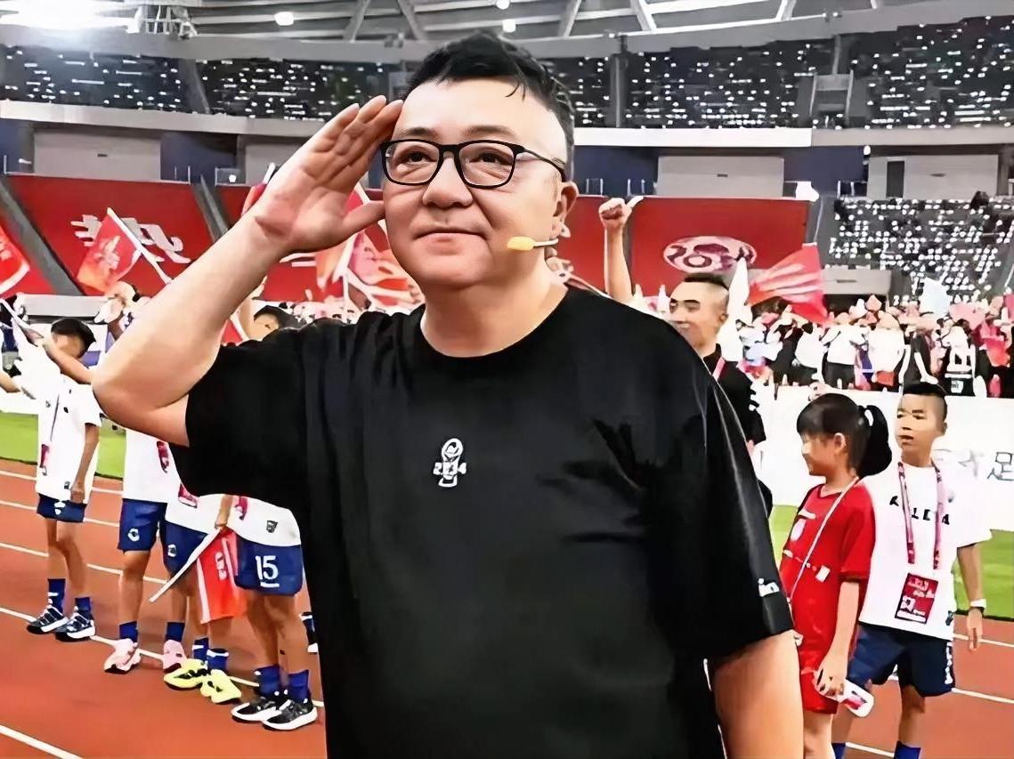 坚定拒绝！徐亮：下一届2034杯坚决不会再带中国足球小将了，这理由虽然给足了董路