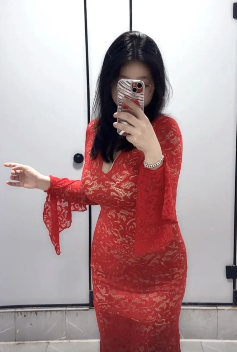 偷穿大人衣服是这样的！