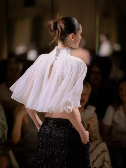 CHANEL 2025/26秋冬高定｜黑白柔纱复古诗篇