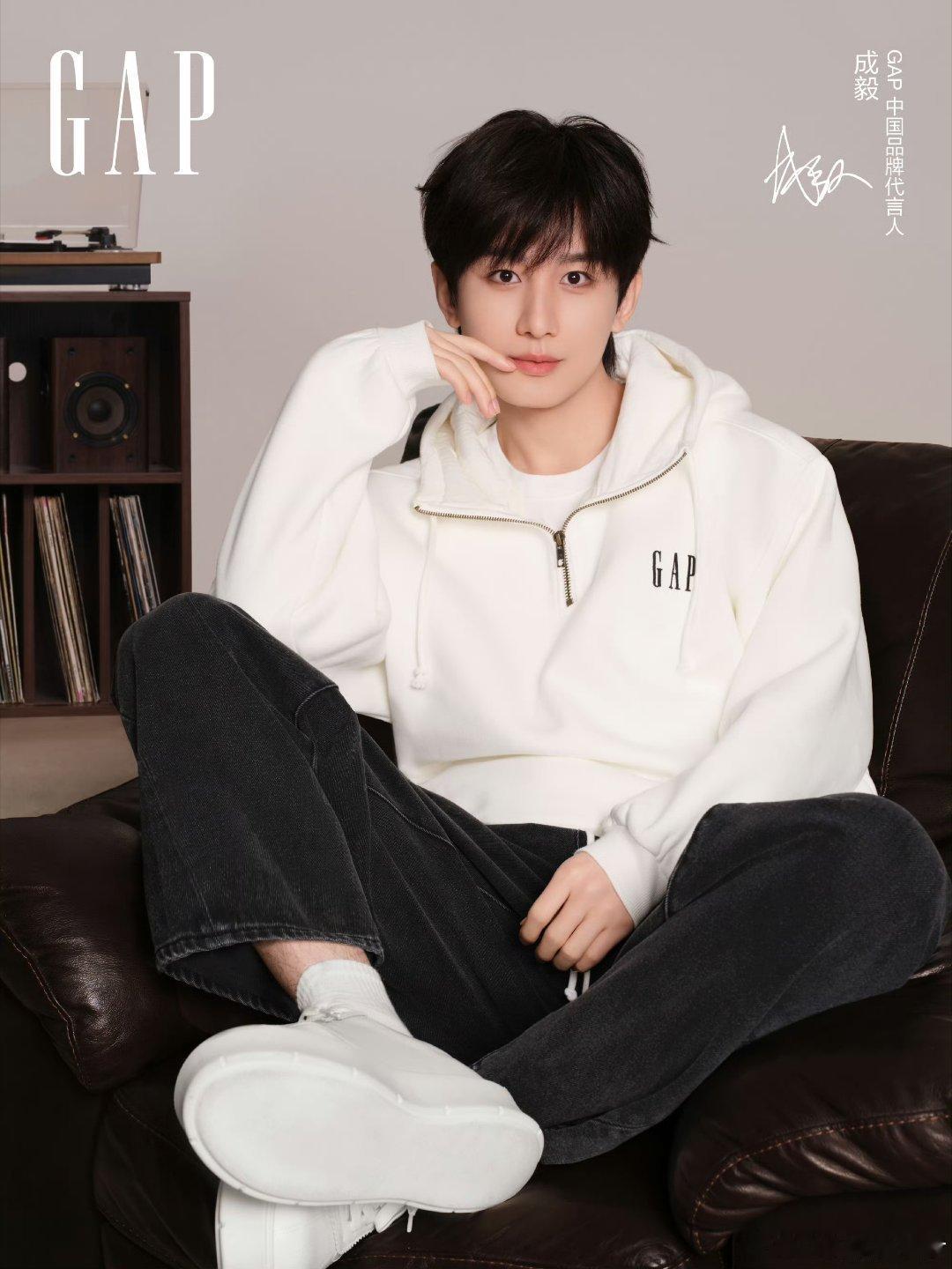 一场精心动魄的逃亡，一堂最残酷的帝王课程。朱瞻基在命运漩涡中浴火重生，实现从被动