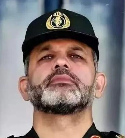 伊朗革命卫队这波操作直接炸了全网。2026年4月12号，他们突然对外发布了一份声