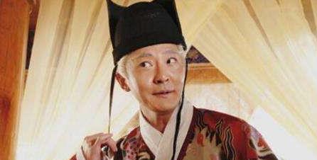 1461年，权倾朝野的大宦官曹吉祥被当众凌迟，刽子手只剜了三刀，便发现极不寻常—