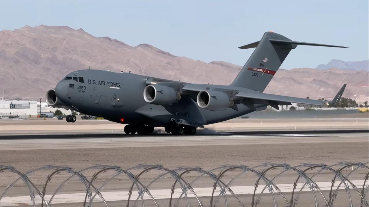 伊朗可能被骗了！4月8日，据各大航空追踪网站的最新数据显示，美军的C-17A“