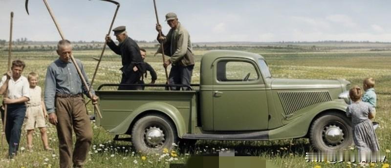 1938年9月，正当苏联工业生产的几乎每部机动车辆均被安排军事用途的时候，苏联汽