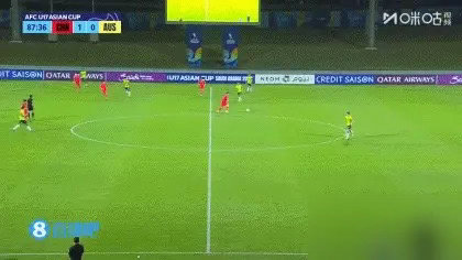 匪夷所思，U17国足小将竟把澳大利亚队主力活活跑抽筋，对手多人倒地！一看数据更