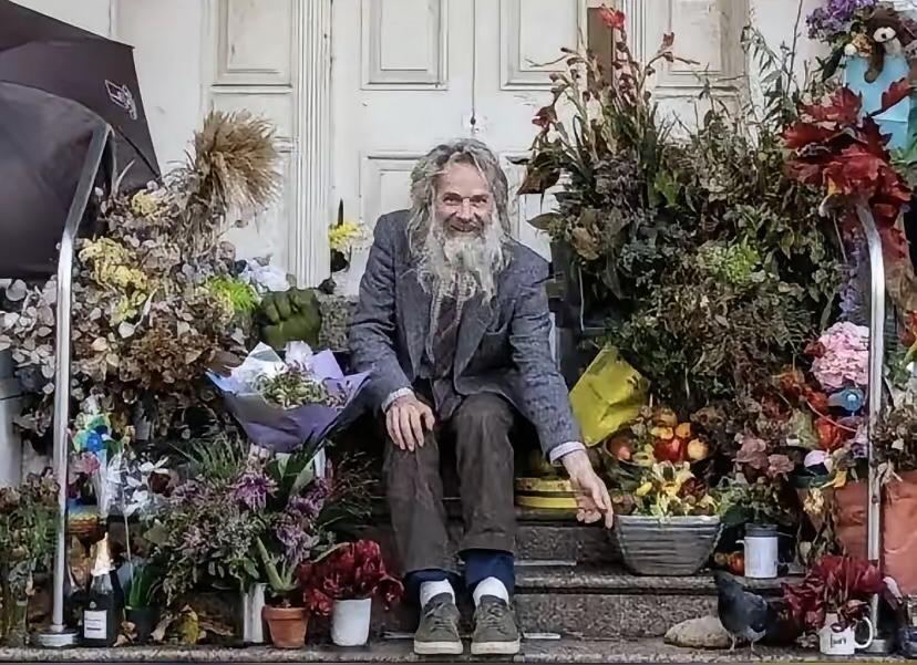 讽刺到极致！许家印英国豪宅已遭流浪汉占据三年！2020年，伦敦骑士桥拉特兰门，正