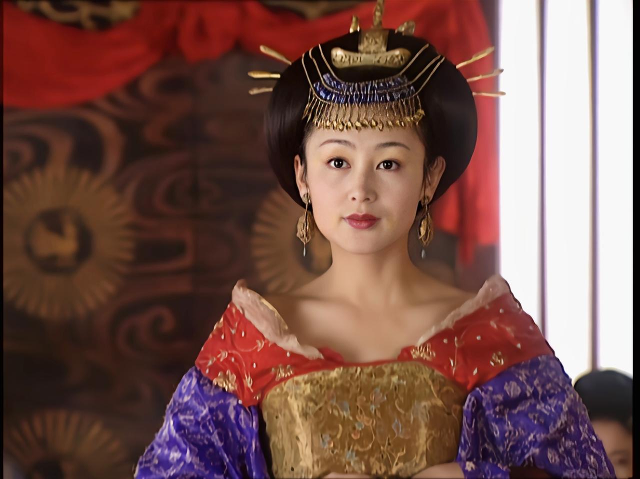 太平公主被李隆基赐死，太上皇李旦劝道：“三郎，她好歹是你姑姑，留下性命如何？”