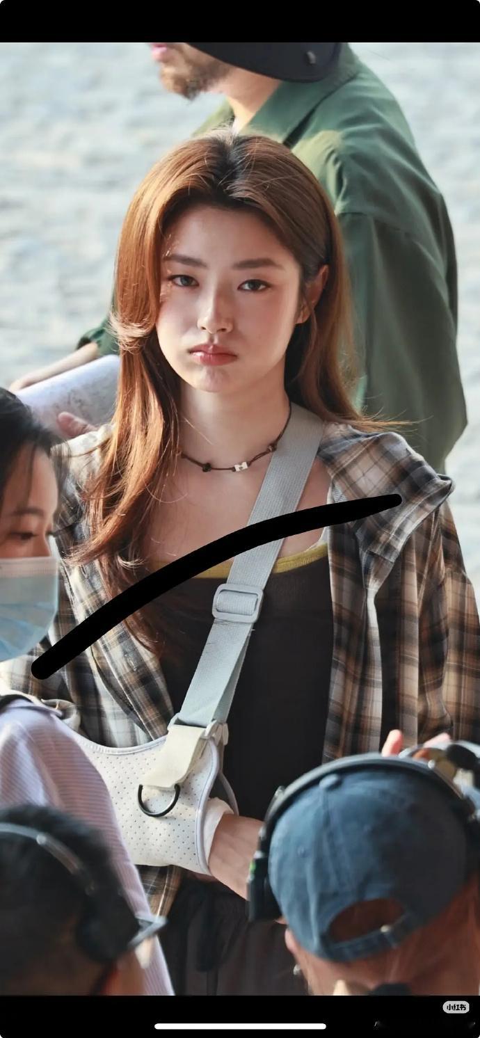 第一次觉得，这位女明星居然这么普通，路人感还挺强。