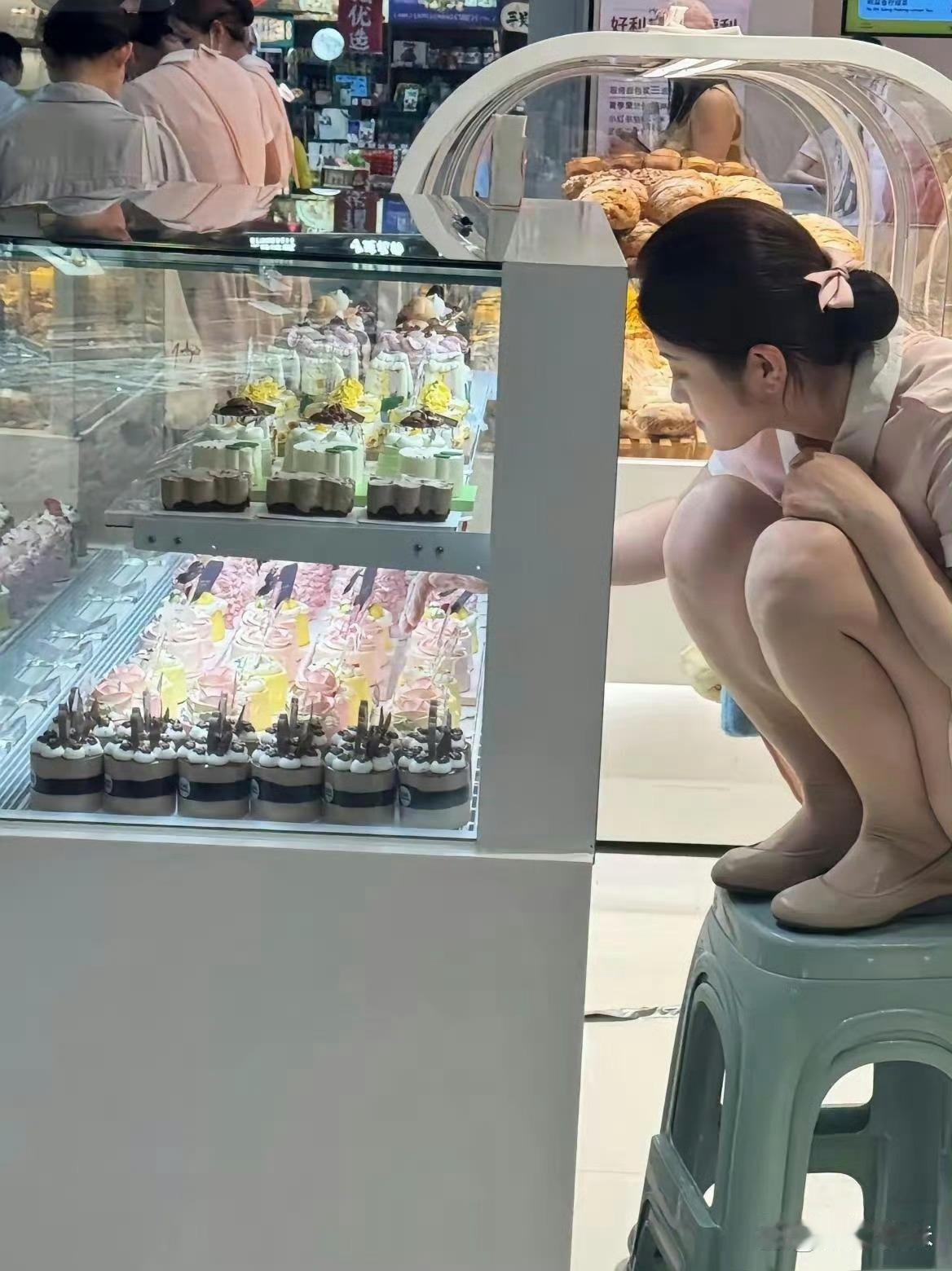 第一次看到用这种姿势摆东西