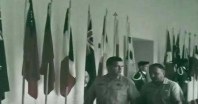 1972年12月，美军出动百余架B-52轰炸机，对越南首都河内进行空袭，其中9架