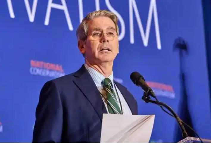 在我们作出反制之后，美国高层就如何跟中国打交道出现了巨大的分歧！据10月14日《