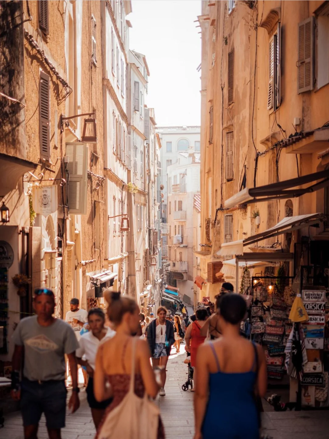 法国旅行✨小众打卡地 悬崖上漂亮古老小镇
