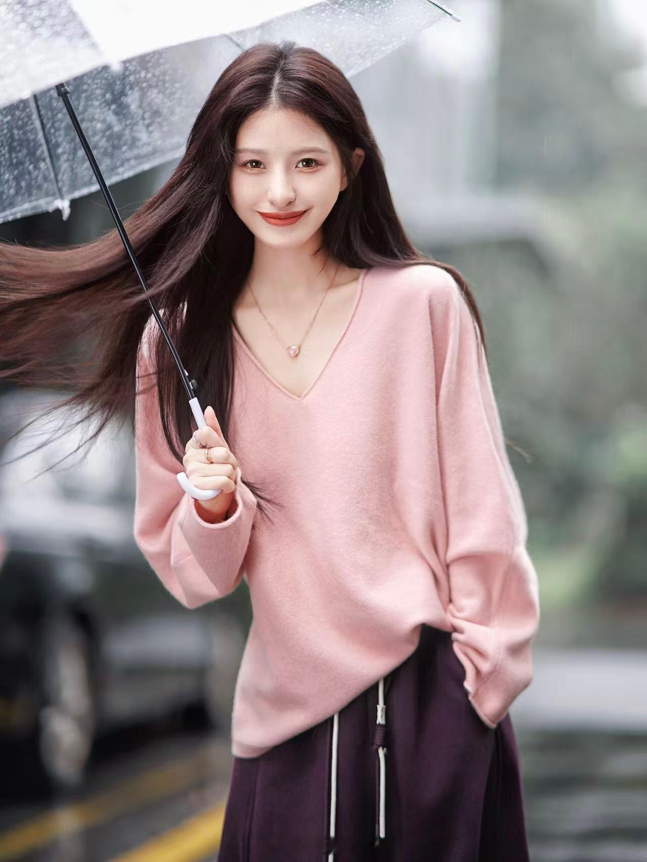 粉色+100羊绒一整个好穿到让我感动了[害羞]温温柔柔的自动拥有妈生好皮的感