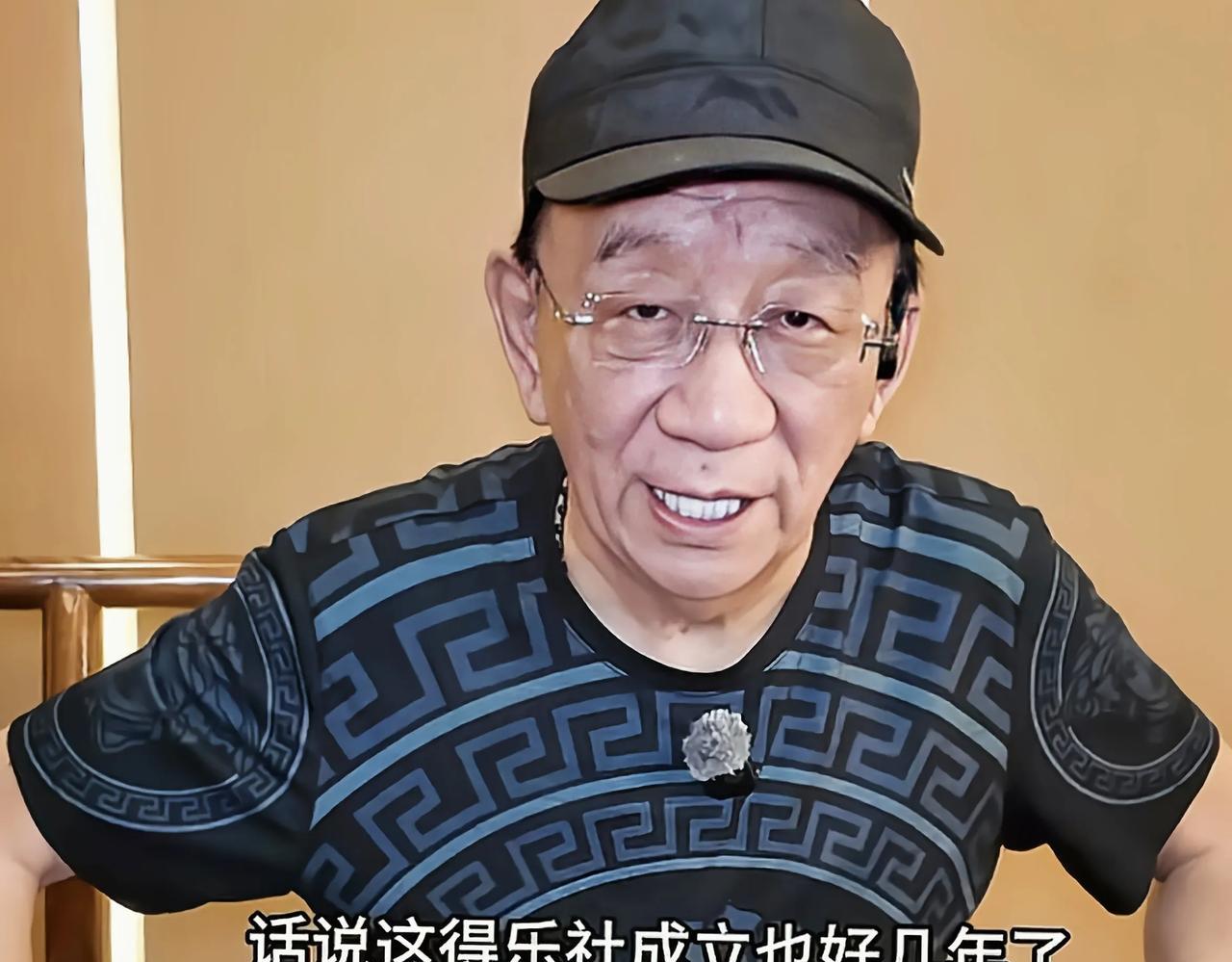 老骥伏枥，志在千里。侯耀华先生现身长沙，为徒弟奇志得乐社代言好久没有侯耀华先生