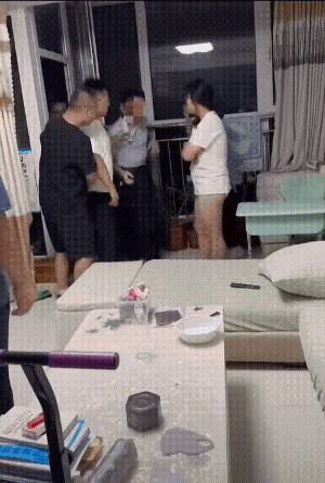 不论男人出轨还是女人出轨，被捉现行后，挨打的都是外人，还真没见过有人动手打自己家