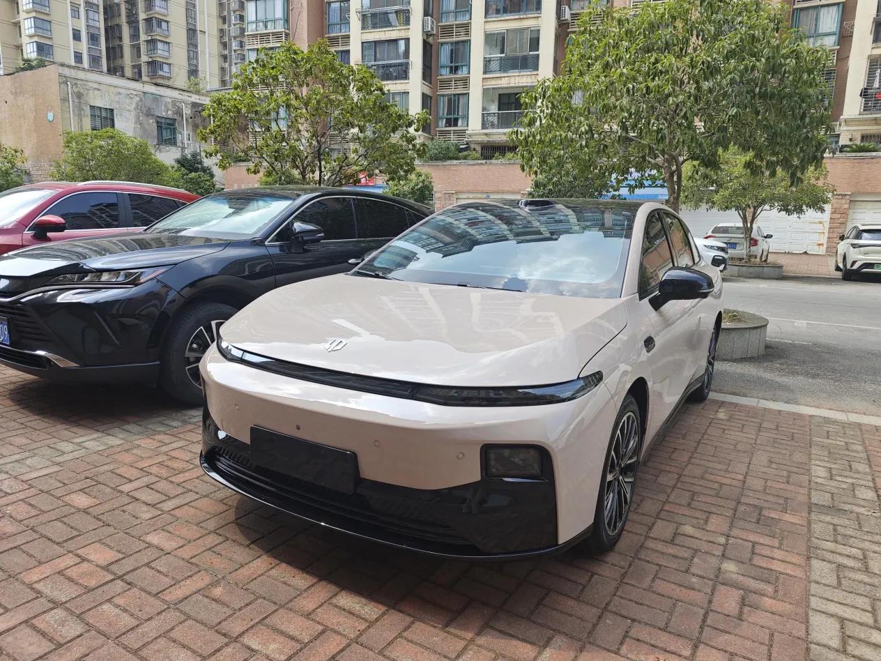 不到12万买一台650km续航的轿车？零跑B01首批用车分享来了。 前段时间