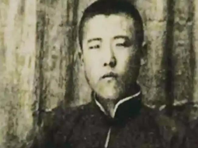 1945年，潜伏在火车站的地下党员，得到一个情报：“有个日军大人物，会经过寿阳火