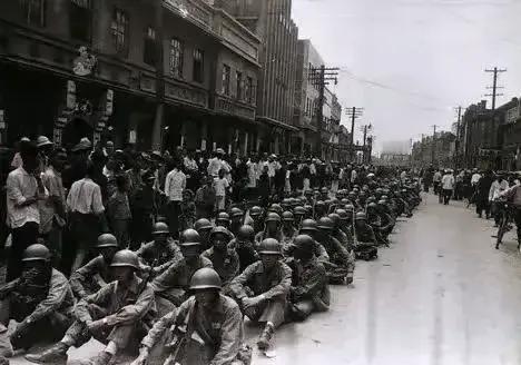 1946年4月22日，在苏联红军突然宣布从沈阳撤退后，国民党旋调集精锐部队包括新