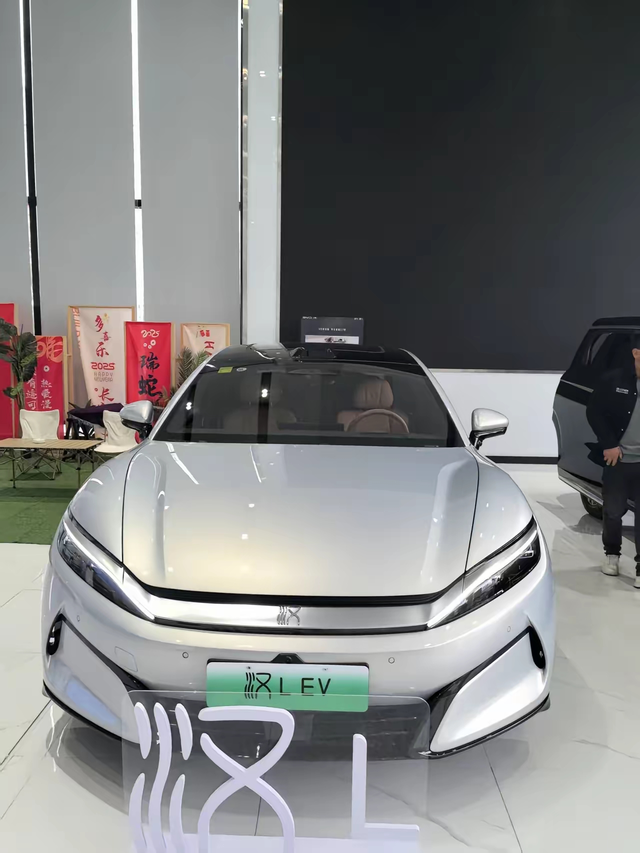 汉L20.98起售，小米su7瞬间不香了真的没有想到比亚迪唐l竟然会20.98