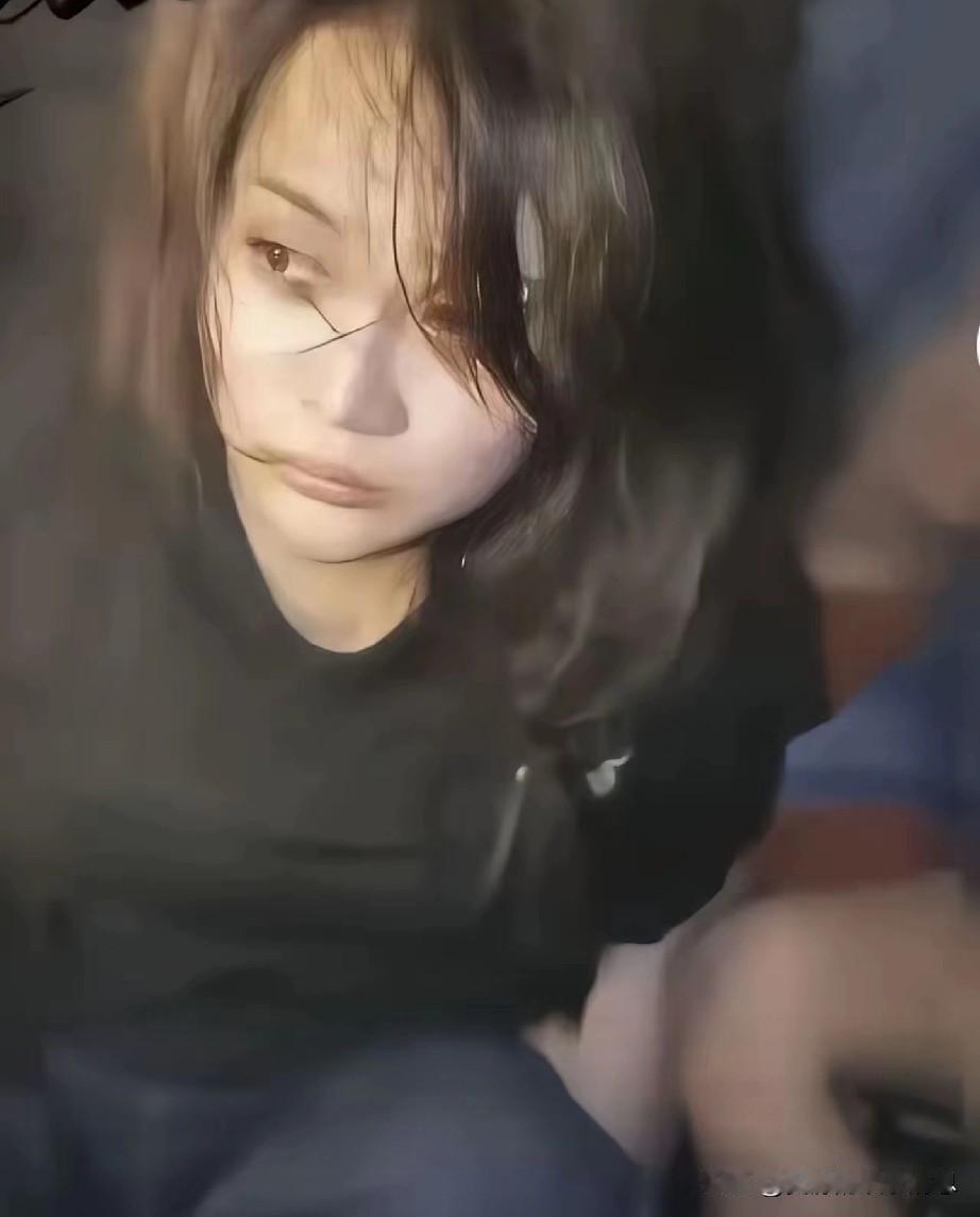 生命诚可贵，爱情价更高。爱情的确是美好的，但是如果为了爱情而不惜铤而走