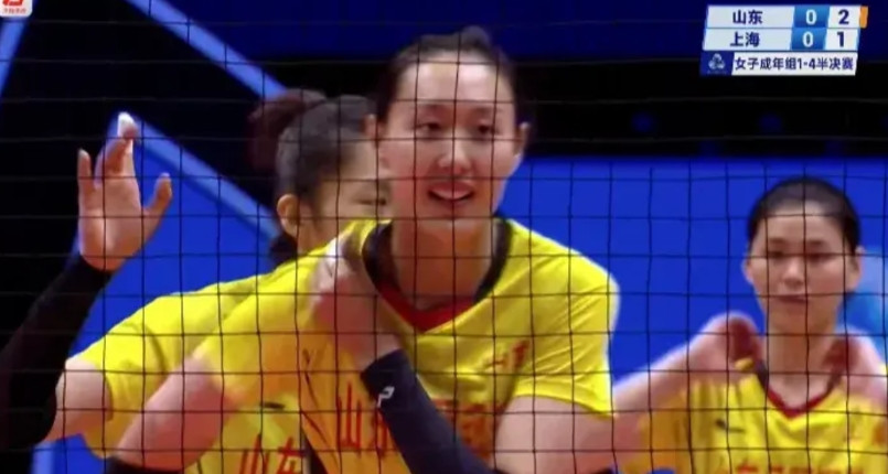 山东女排的胜利，是“集体排球”的胜利山东女排没有巨星级别的球员，他们采用“群狼