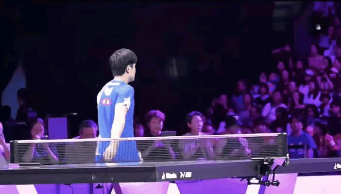 张本智和有些忘本了，突然挑衅王皓，并向他教练告状！后天看王楚钦怎么收拾他！