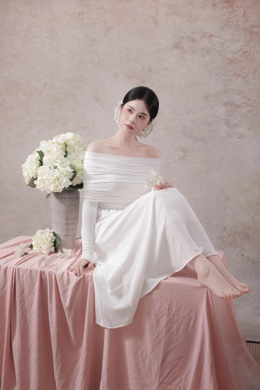 少女摄影|NO.0179期优雅少女室内人像写真人像摄影你会喜欢什么类型的写真