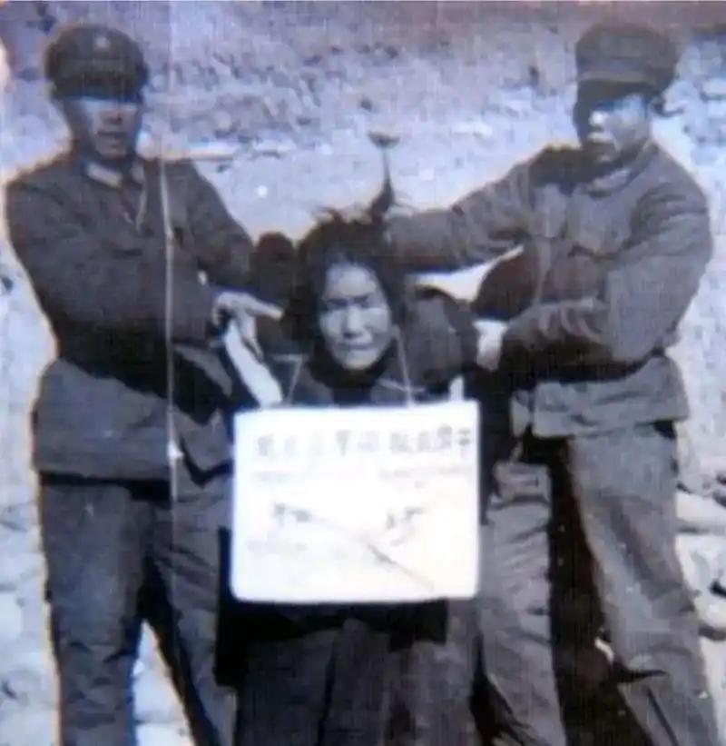 她曾经是西藏贵族大小姐，却残忍杀掉我工兵营22名战士，1970年，当她听到