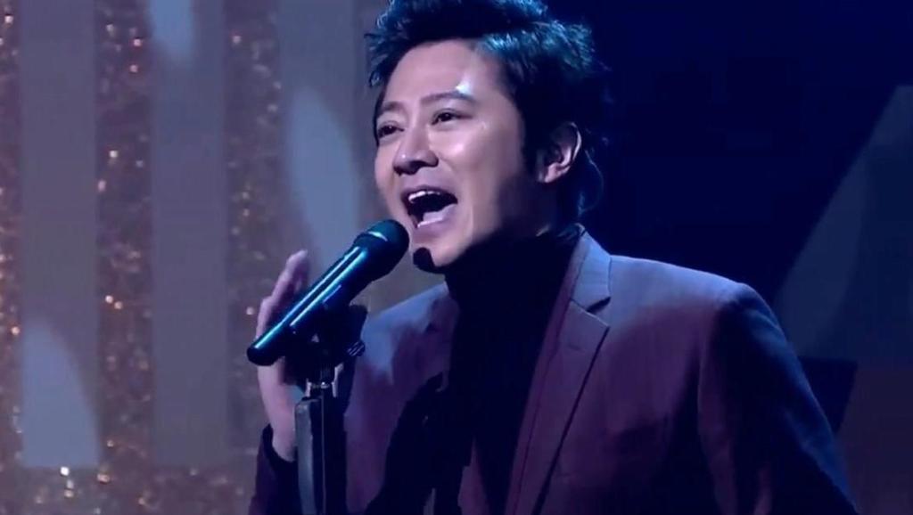 孙耀威简谱_孙耀威年轻(2)