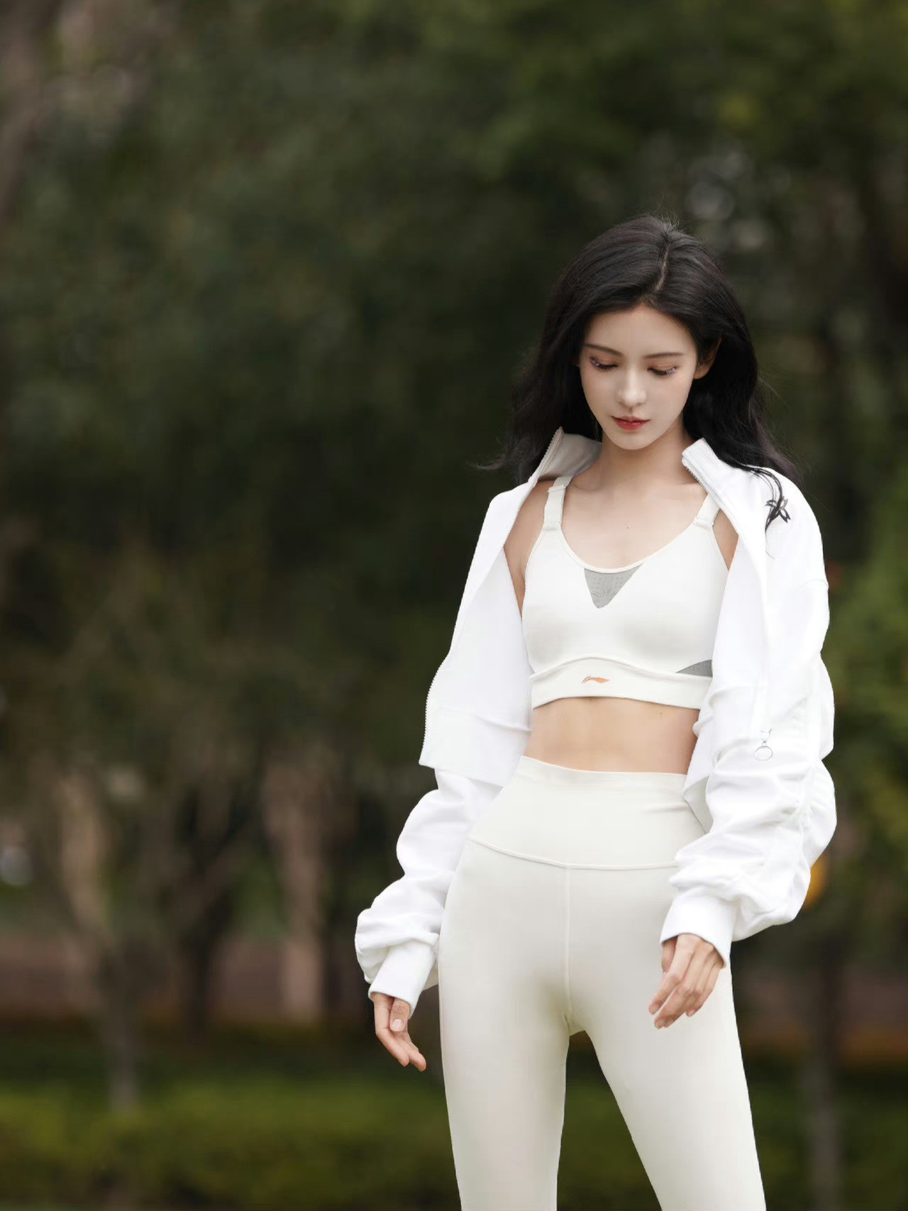 张予曦健身打卡，自律健康好身材就要晒出来。张予曦