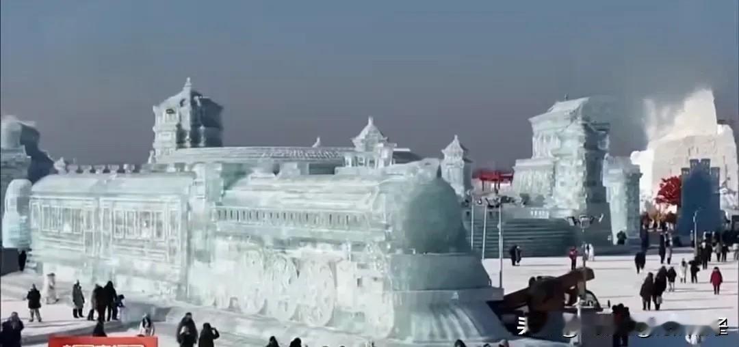 哈尔滨旅游热会持续挺长时间。就2025年暑期，当地玩乐订单飙升176%，旅游需求