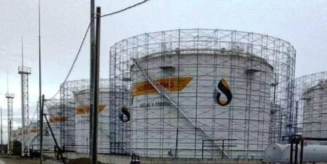 俄罗斯终于明白了，要保护俄罗斯炼油厂，什么S-300，什么S-400防空导弹都没