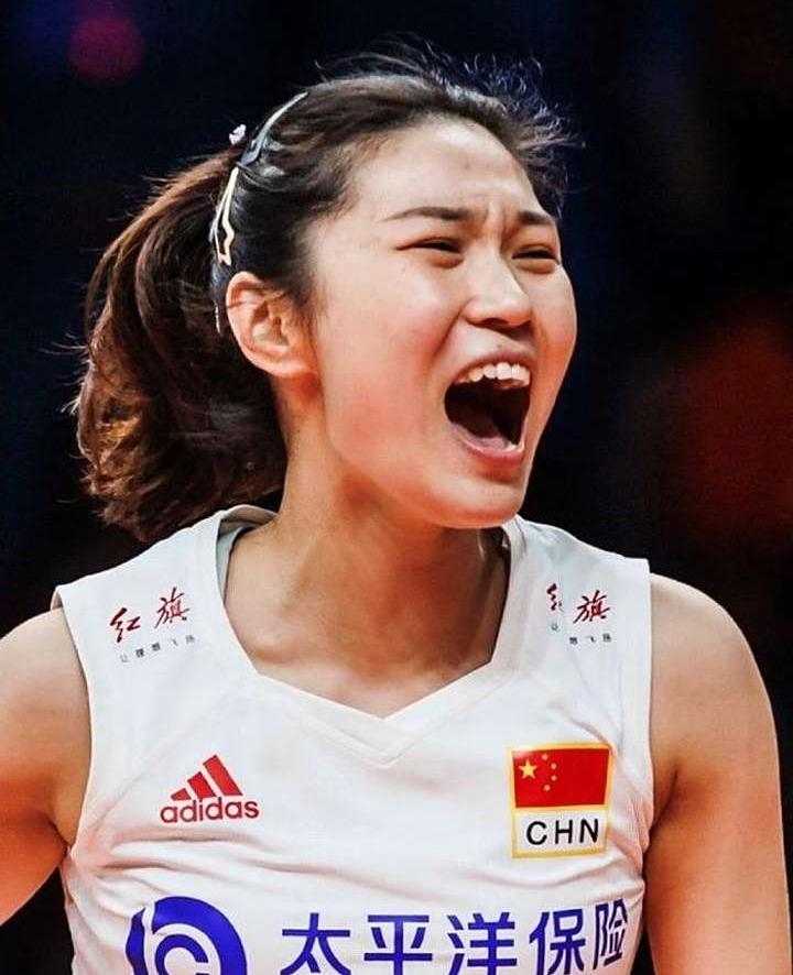 新一届中国女排的集训名单一公布就受到了很多球迷的关注，令很多人没想到的是，朱婷，