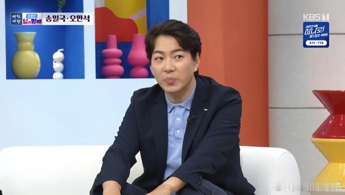 宋家三胞胎上初二了宋家三胞胎不让爸爸随意晒照了宋家三胞胎的爸爸在节目中透露孩子