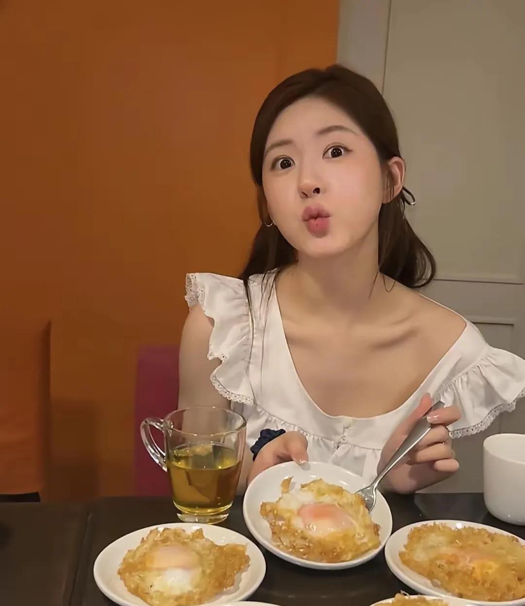 赵露思自曝身家？直播时一句话泄露真相！坦言“退圈也能活”，关打赏、不带货，原因