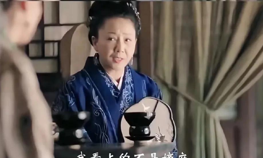 再看《知否》里，吴大娘子看人那叫一个准！她一眼就相中明兰，觉得明兰不争不抢有远见