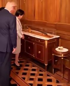 日本人的“阴间感”,在高市早苗身上表现的淋漓尽致。今天(10月28日),高