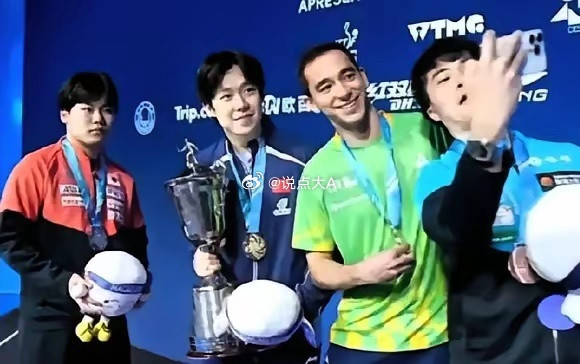 松岛辉空没有“资格”与王楚钦握手澳门世界杯男单颁奖典礼时，有人指责松岛辉空不与王