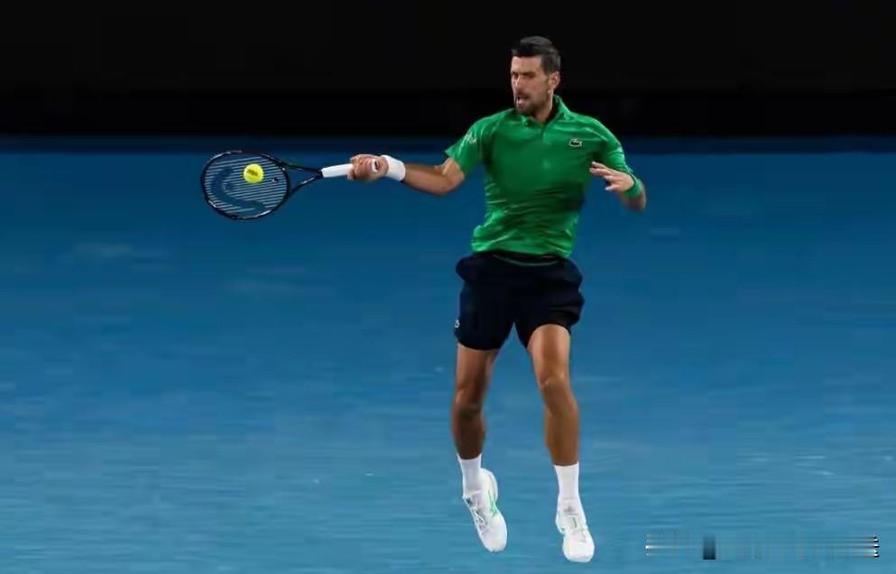 复仇成功+终结5连败，德约科维奇鏖战4小时09分钟，苦战五盘3-2淘汰卫冕冠军意