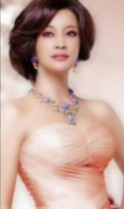 1982年，刘晓庆到南京演出，遇见了正在拍戏的迟志强，晚上几杯酒下肚后，刘晓庆让