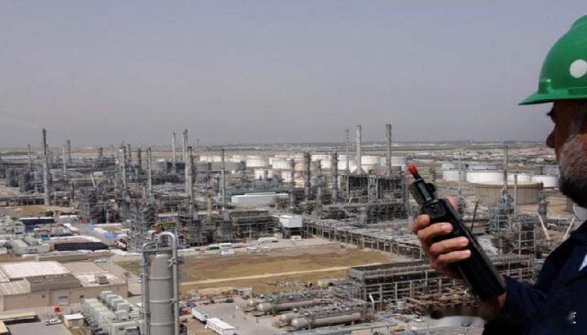 7个OPEC+国家达成共识，决定小幅提升每月石油产量，以此应对油价下滑态势。O